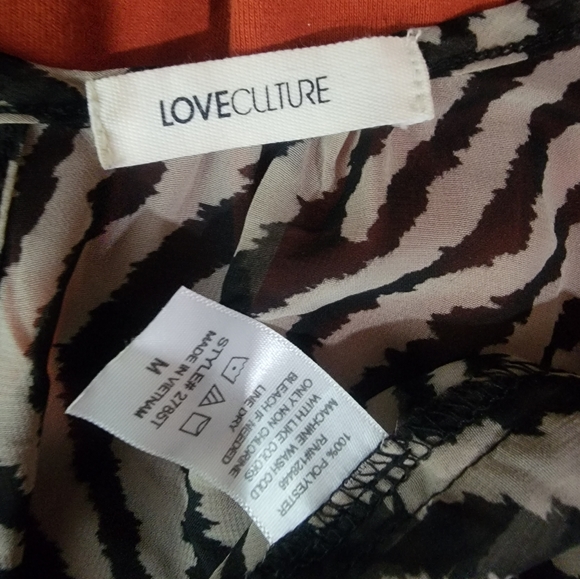 Love couture sheer tank - Picture 4 of 4